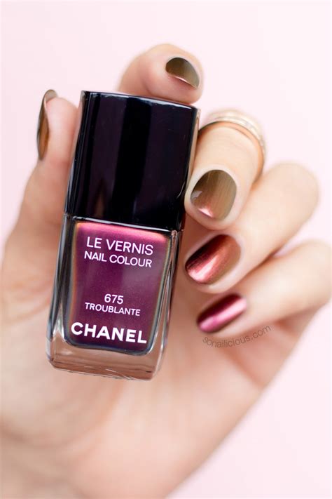 Chanel Troublante (675) Le Vernis Nail Colour Review